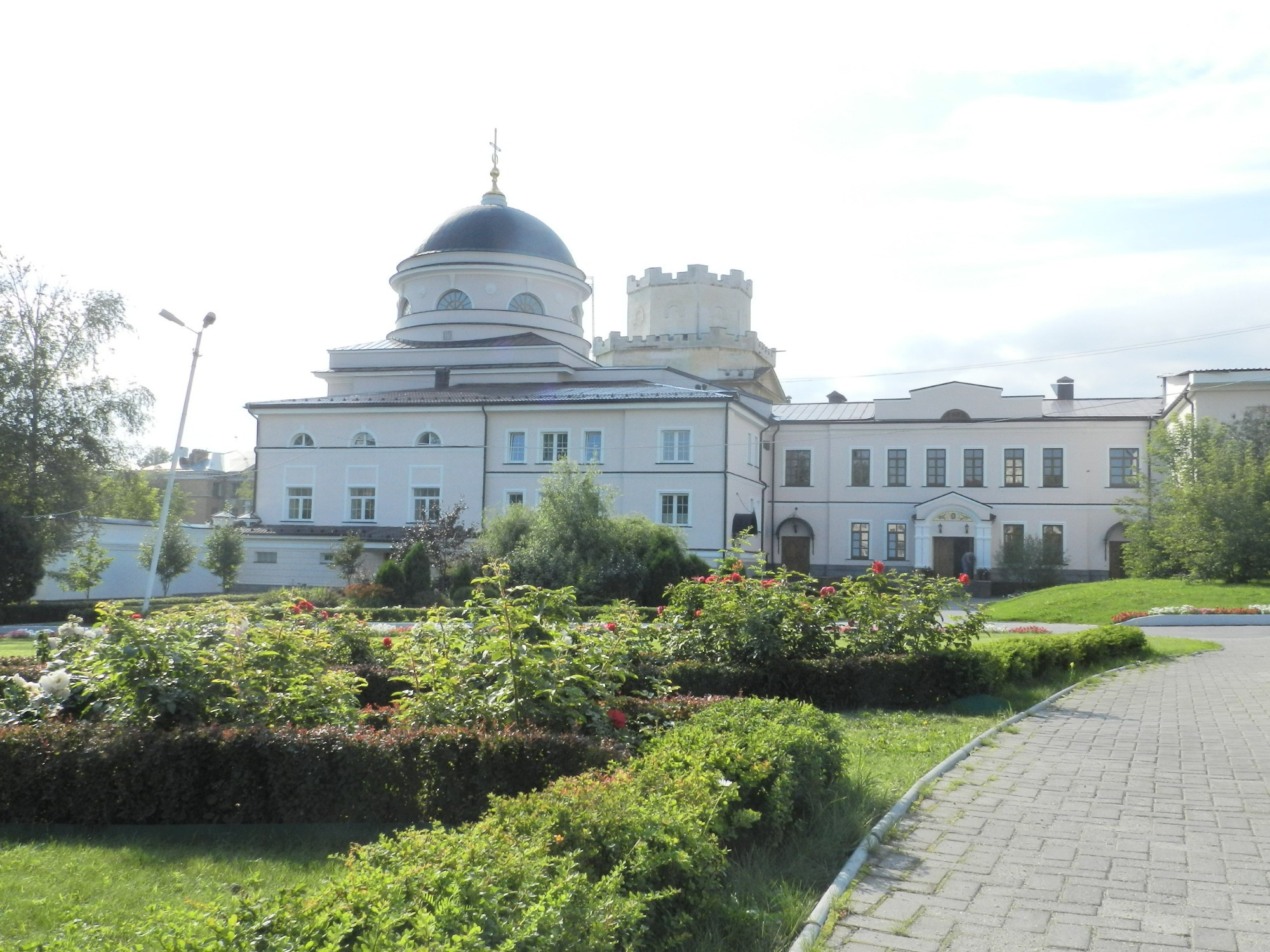 Александро-Невский Ново-Тихвинский монастырь, Россия