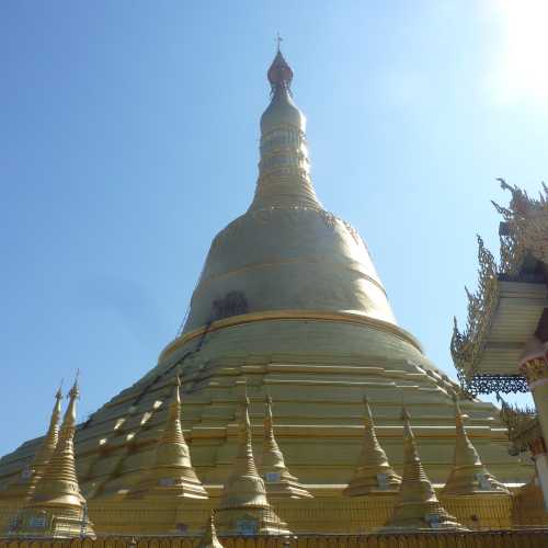 Shwemawdaw Paya tallest Pagoda