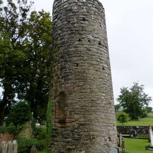 Round Tower & St Patric's Church Armoy, Великобритания