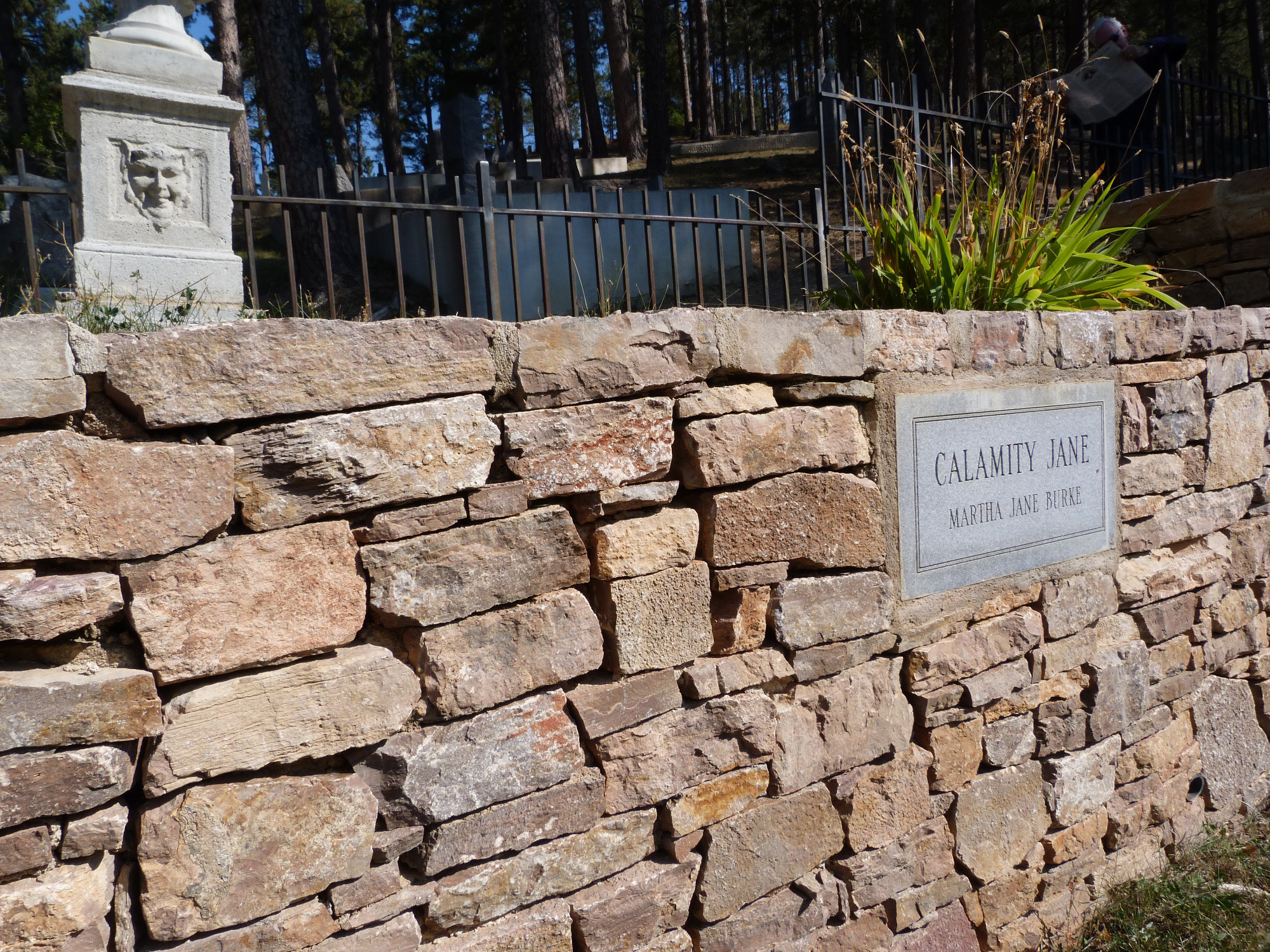 Calamity Jane Grave next to Wild Bills grave<br/>
Mount Moriah Cemetery