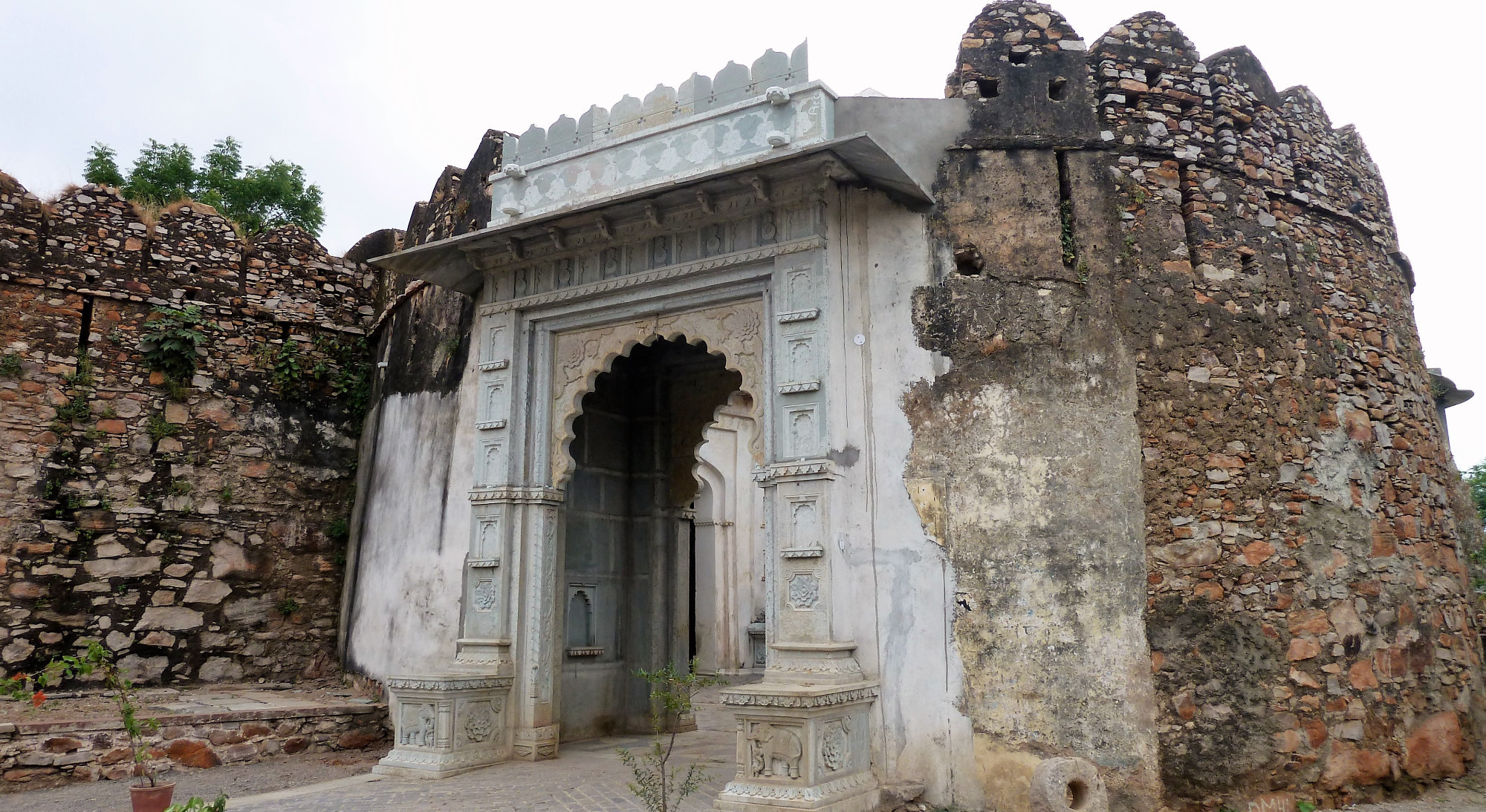 Castle Bijaipur Hotel