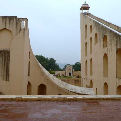 Jantar Mantar, Индия