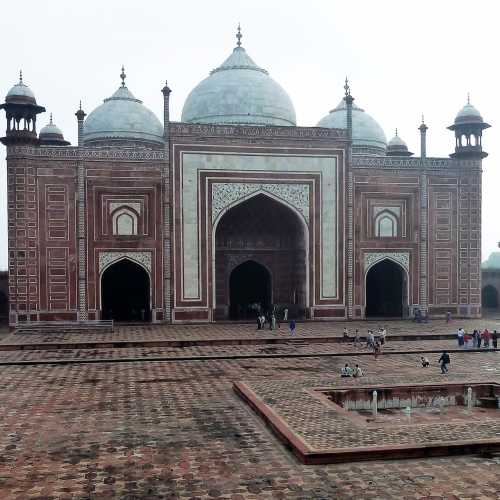Mihman Khana or the Assembly Hall