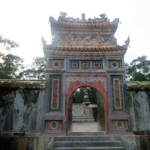 Gate to Minh Pavilion