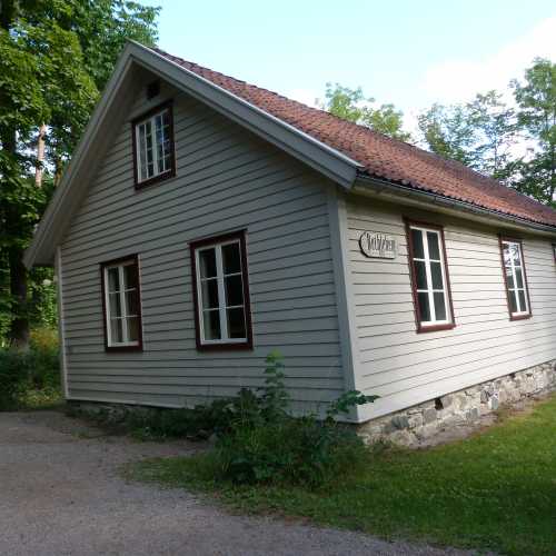 Schoolhouse from Natås in Lindås 1866-67