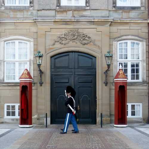 Guard Royal Residence