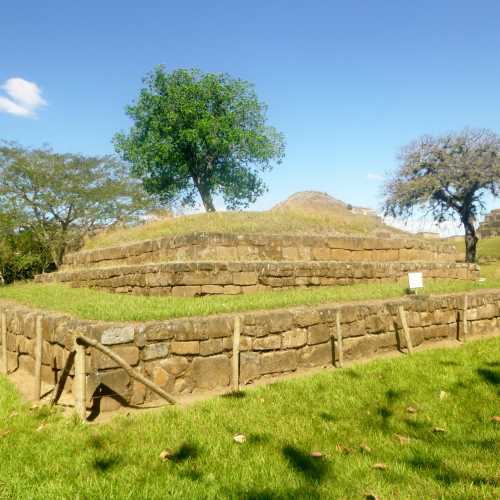 a pre-Columbian Maya farming village