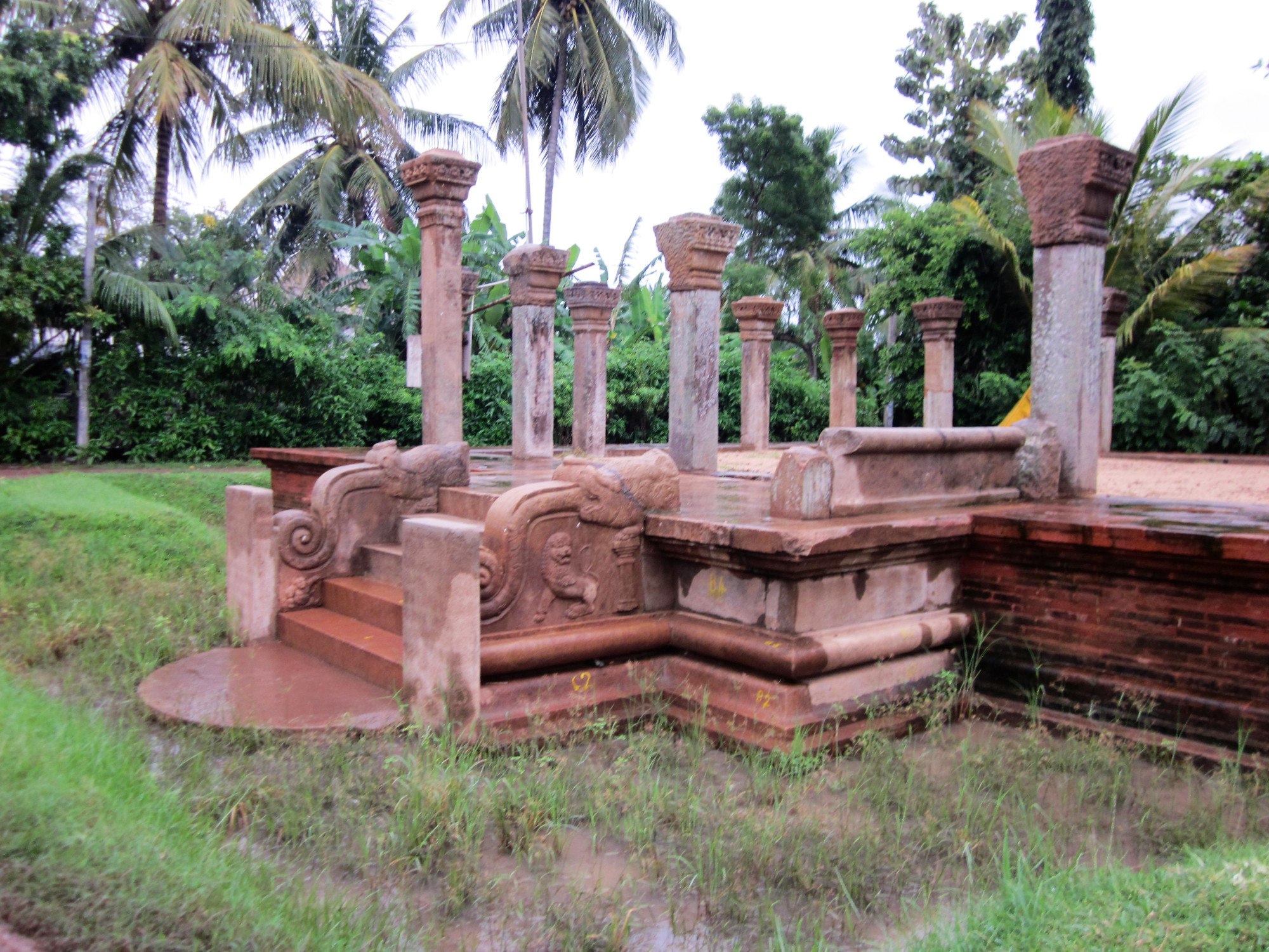The Ancient city designated World Hertitage Site has numerpus historical Temples and shrines — preserved carved pillars at Jetavana Vihara