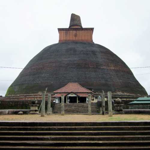 Jetavanarama stupa