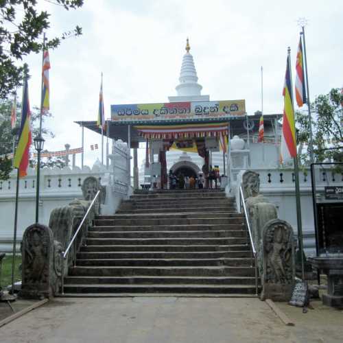 Thuparamaya Dagaba, Шри-Ланка