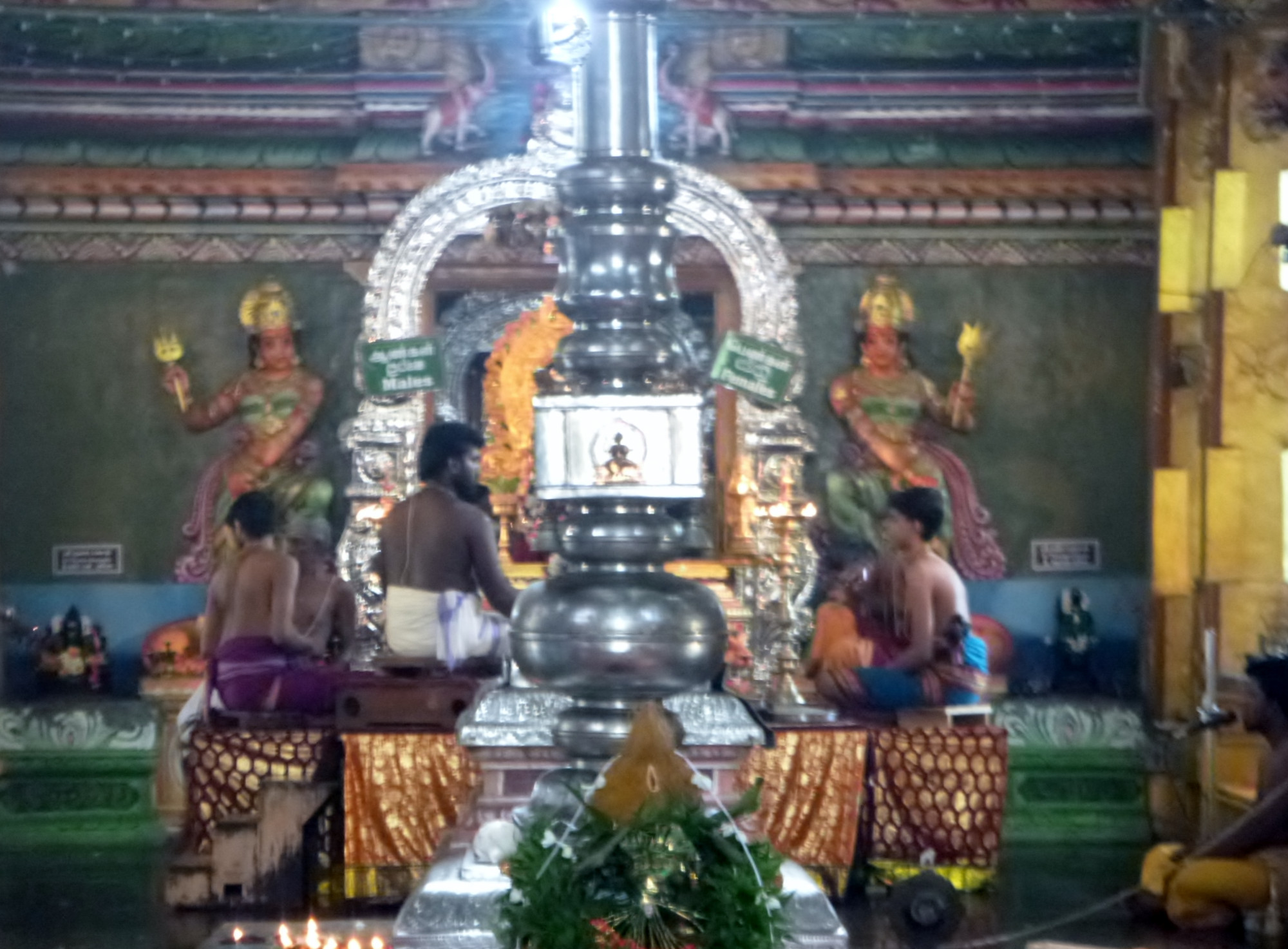 Arulmigu sri muthumariamman temple, Шри-Ланка