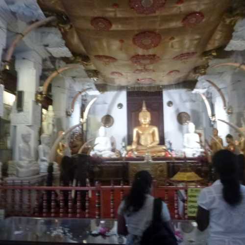 Temple Of The Tooth Royal Palace, Sri Lanka