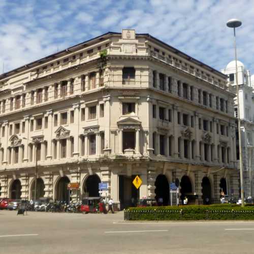 HSBC Bank plus York Street Fronntage of Oriental Hotel