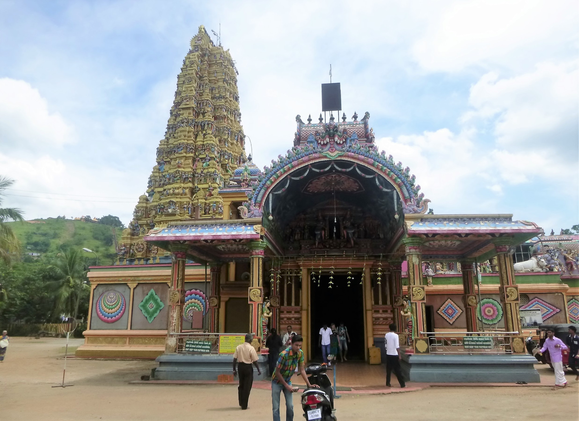 Arulmigu sri muthumariamman temple, Шри-Ланка