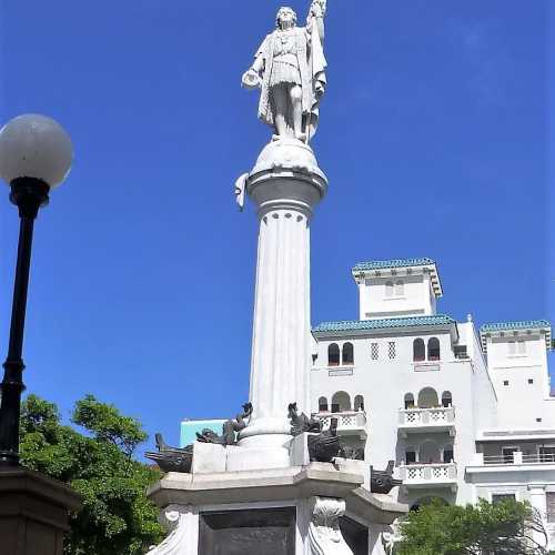 Christopher Columbus Plaza Colom