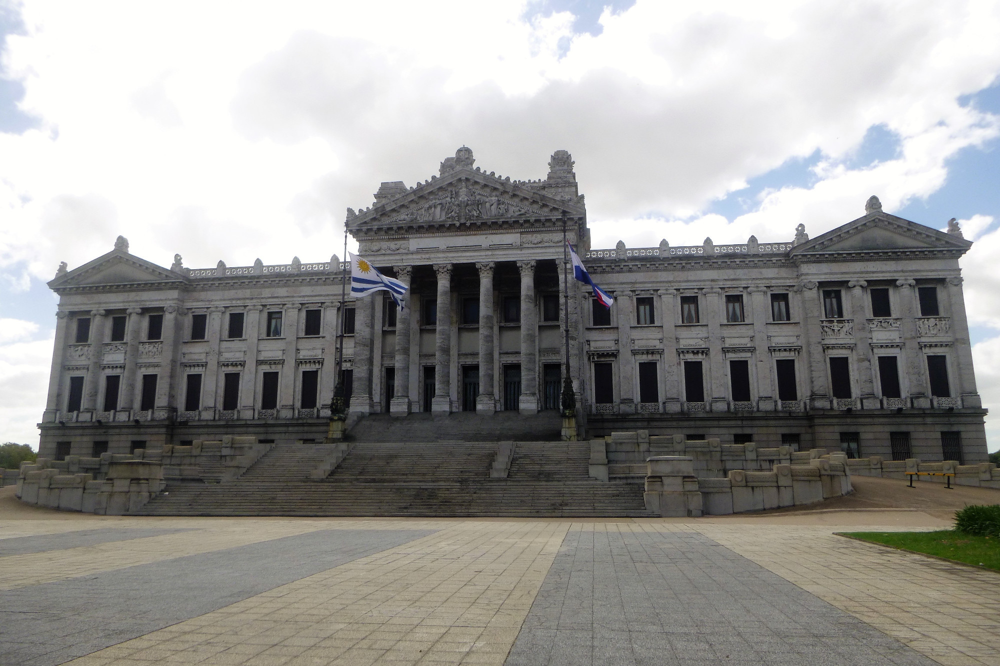 Palacio Legislativo, Uruguay