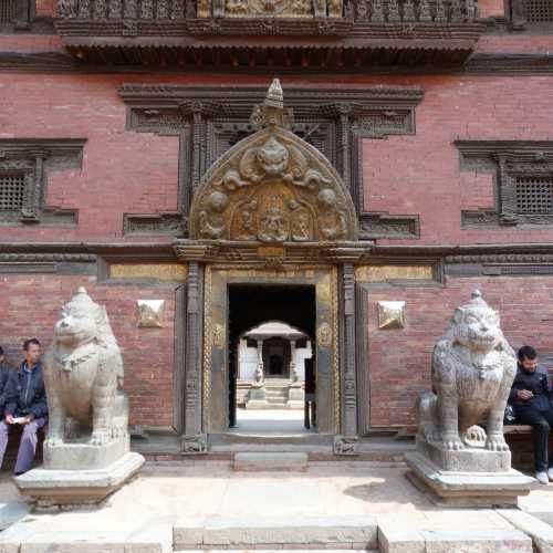 Mul Chok Courtyard Entrance Royal Palace Complex