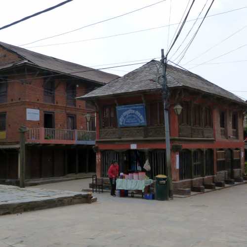 old Newari building that is now Bandipur Community Service Center