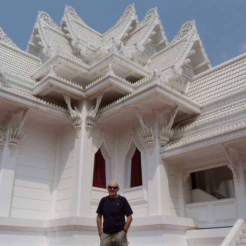 Thai Monastery photo