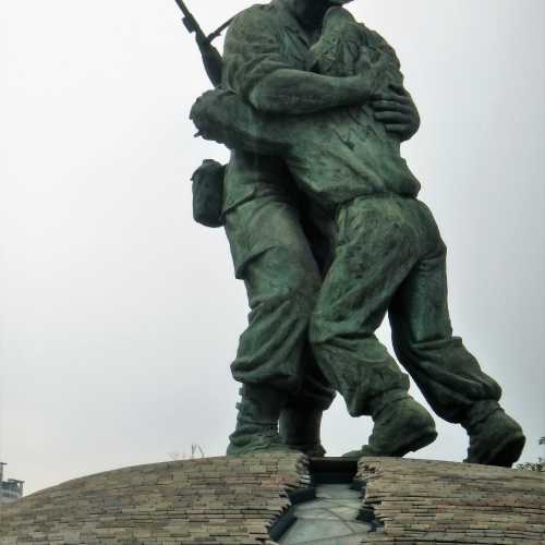 Close Up Statue of Brothers