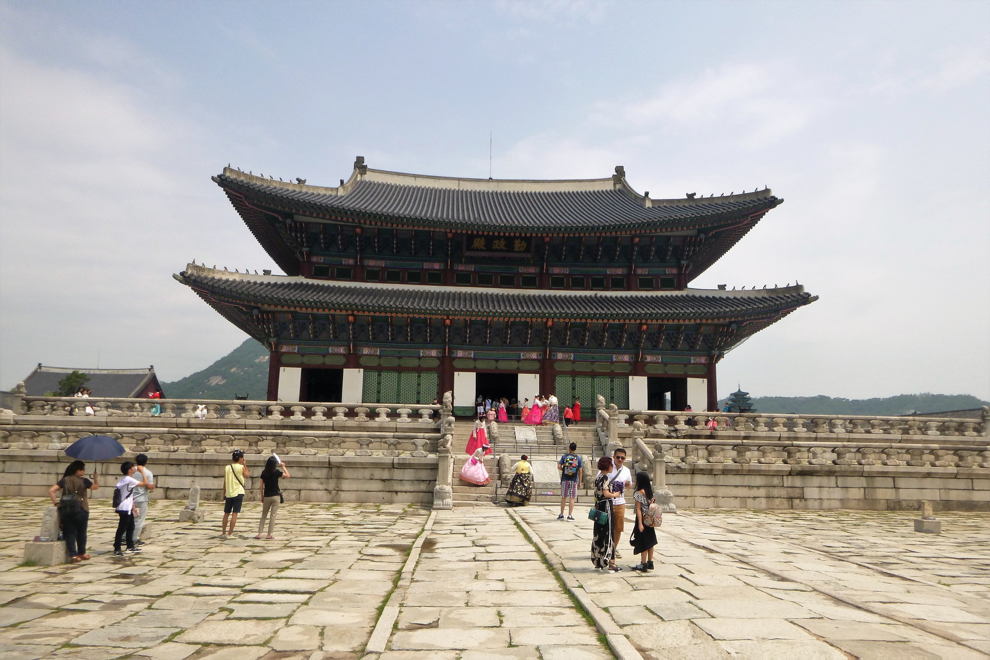 Gyeongbokgung Palace inner courtyard