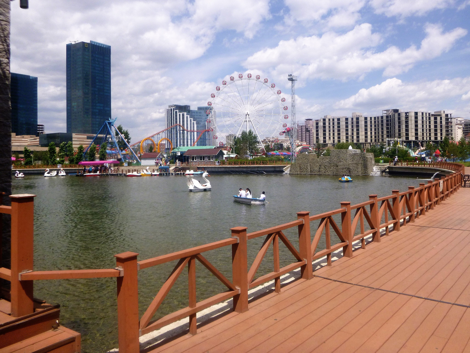 Lunch Lakeside