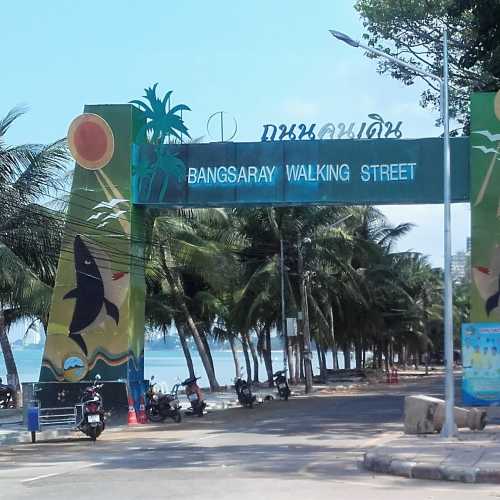 Bang Saray Beach photo