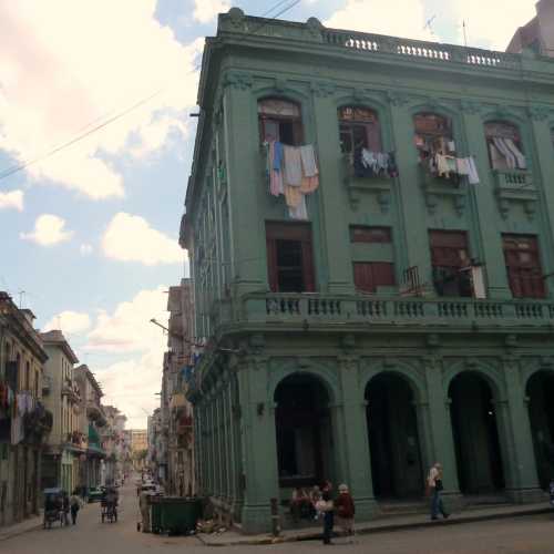 Traditional Building Centro Havana