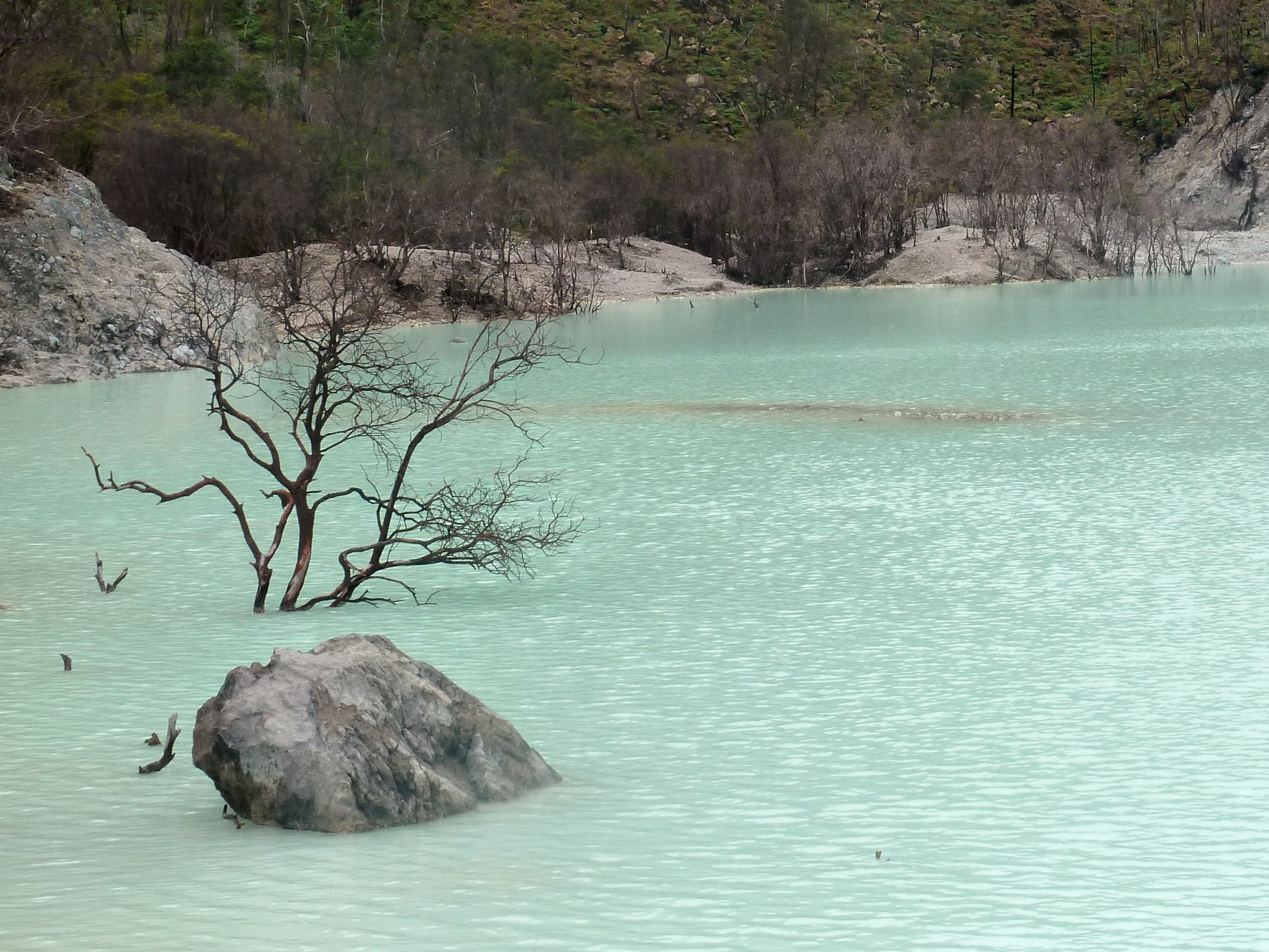 Kawah Putih White Crater, Patenggang, Индонезия