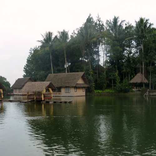 Sampireun Village, Indonesia