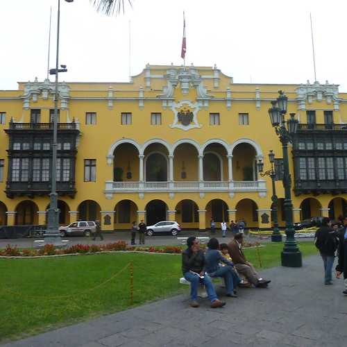 Municipal Palace of Lima<br/>
Government office