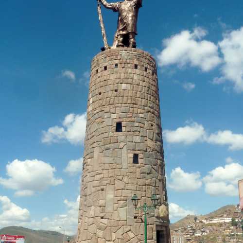Monumento Inca Pachacutec