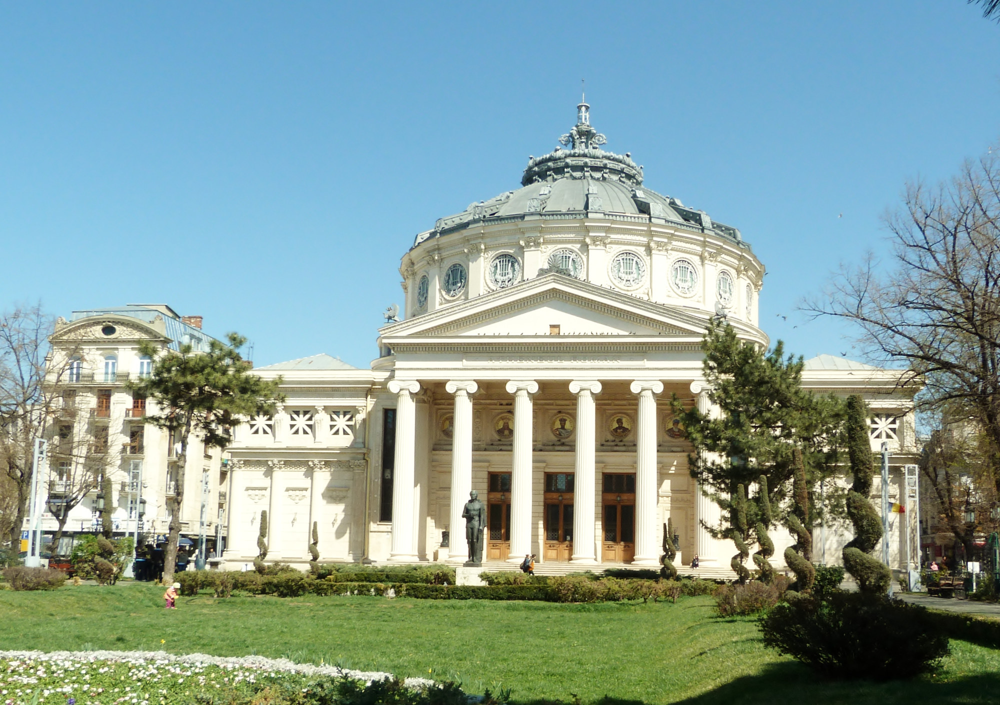 Romanian Athenaeum<br/>
Performing arts theater