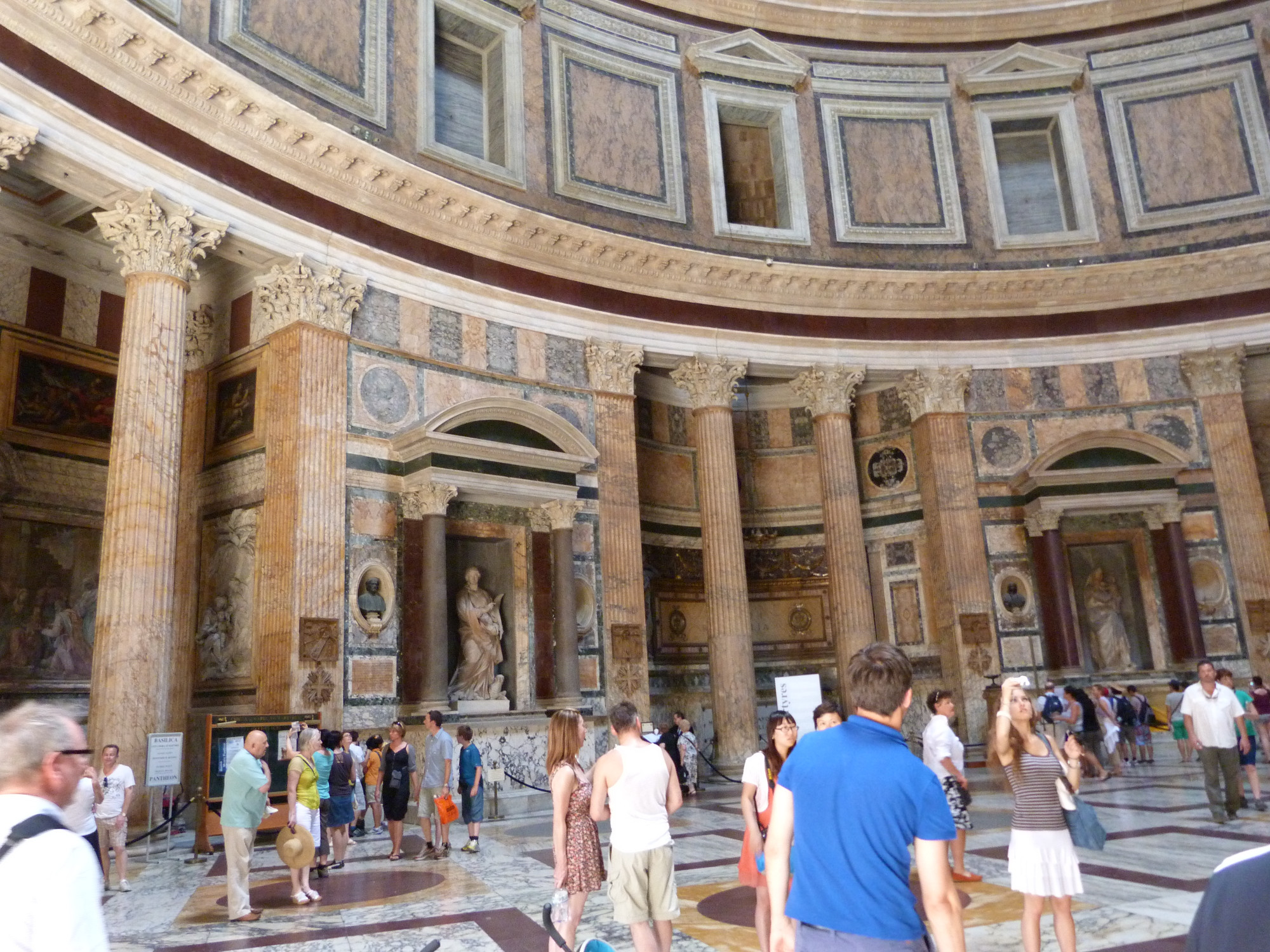 Pantheon, Italy