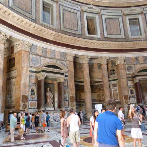 Pantheon, Italy