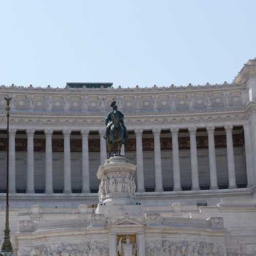 Equestrian statue of Vittorio Emanuele II