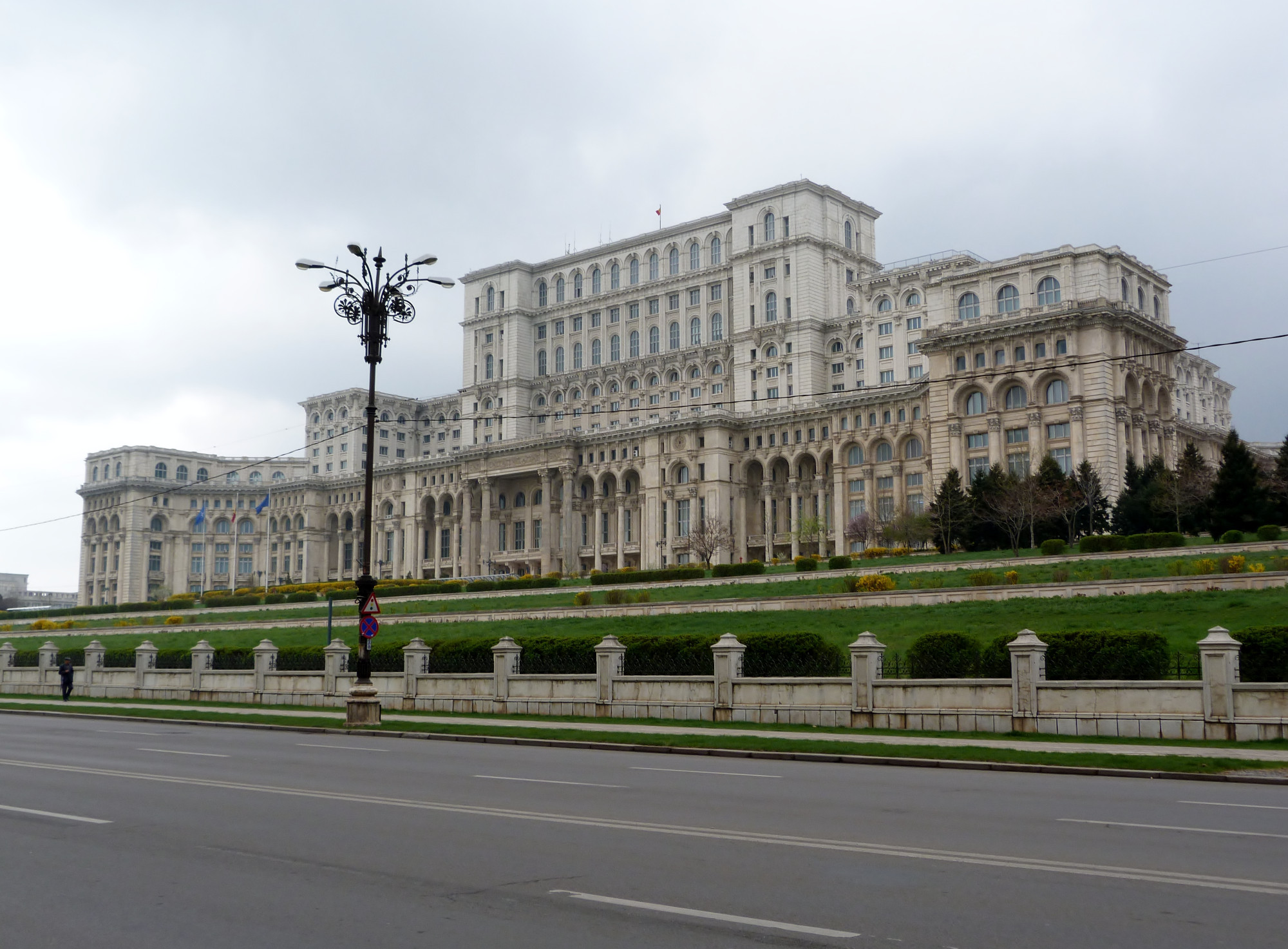 Peoples Palace, Румыния