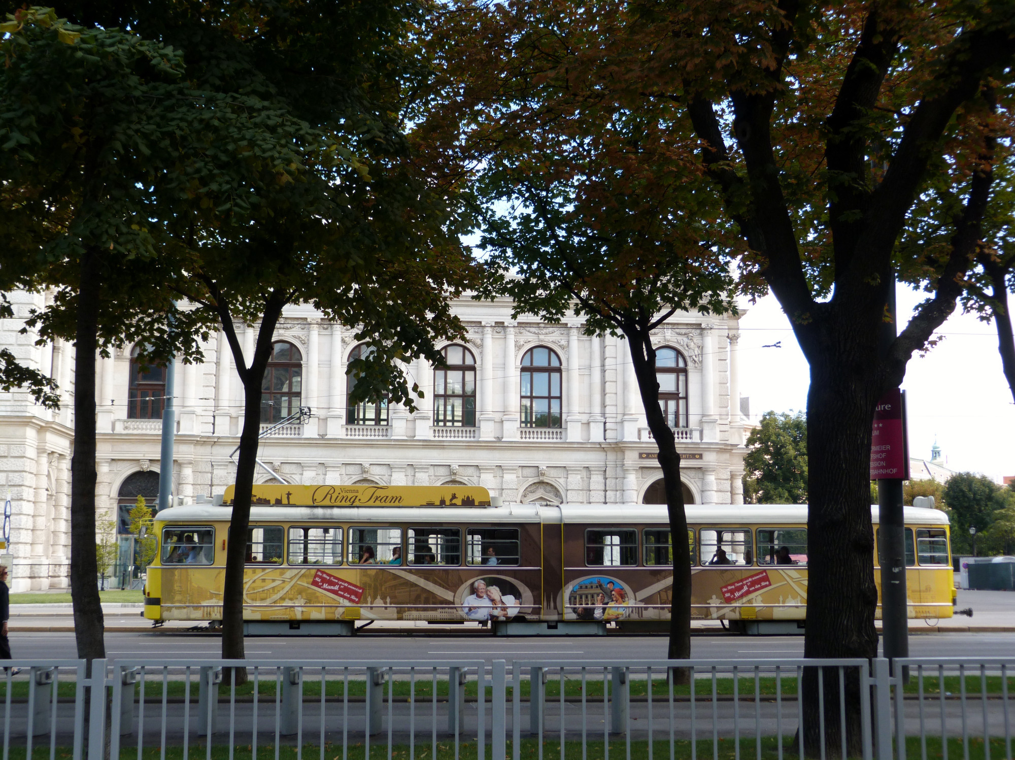 Vienna Ring Tram Sightseeing