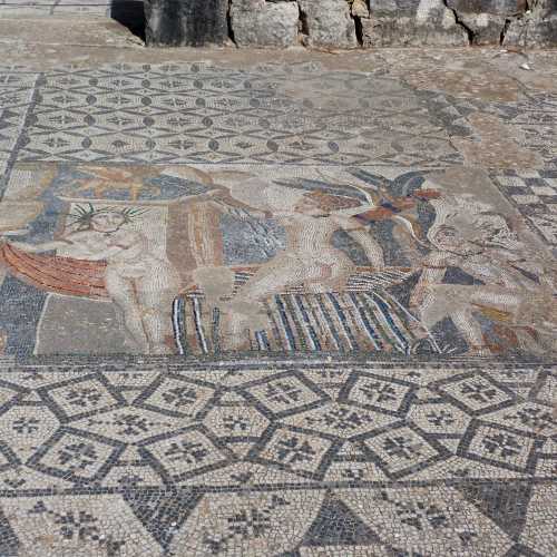 volubilis mosaic diana and her nymphs bathing