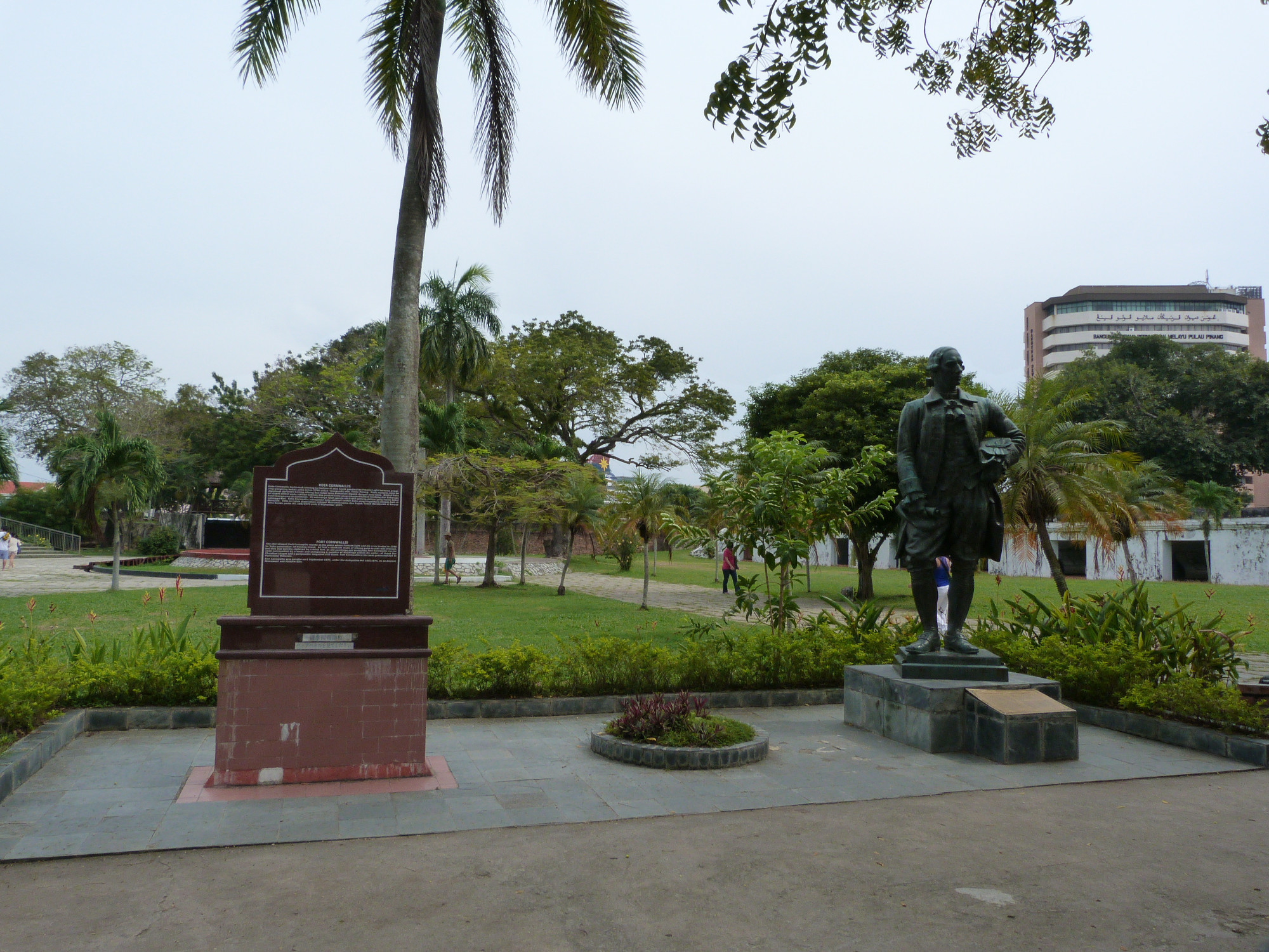 Statue of Captain Sir Francis Light