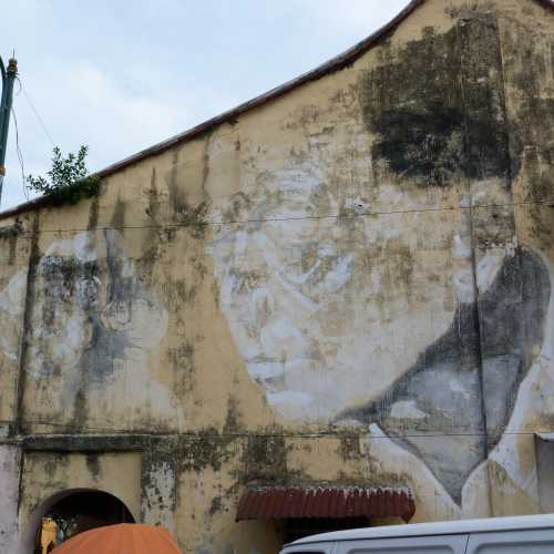 old Mans Face Mural<br/>
 Amenian Street
