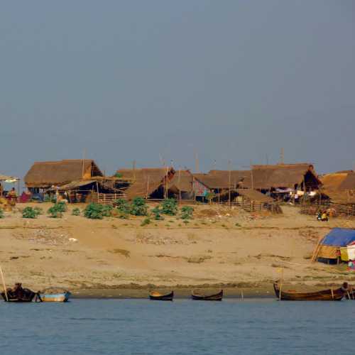 Irrawaddy River Bank