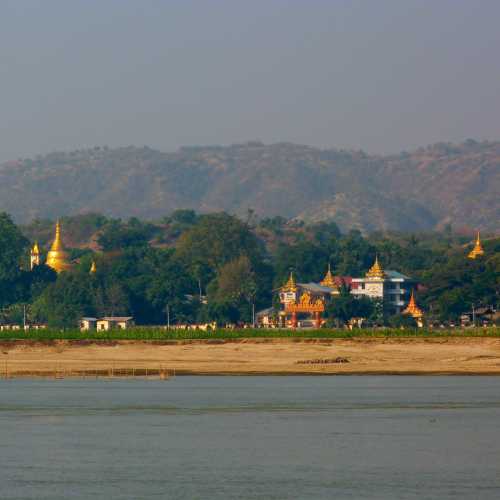 Irrawaddy River Bank