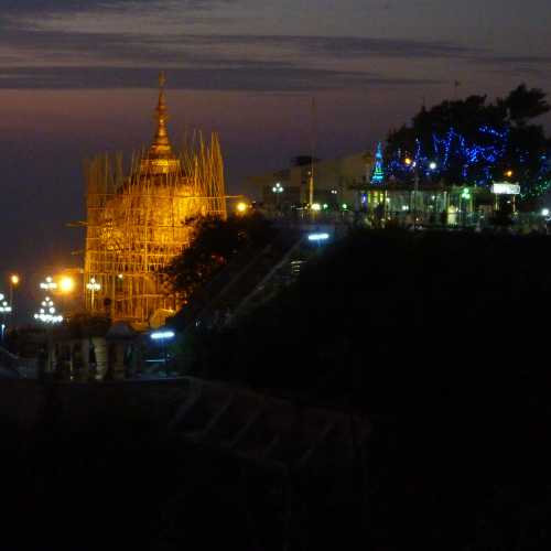 Kyaiktiyo Pagoda, Myanmar Burma