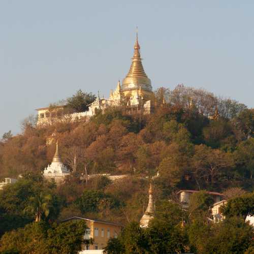 Temple Sagaing Hill