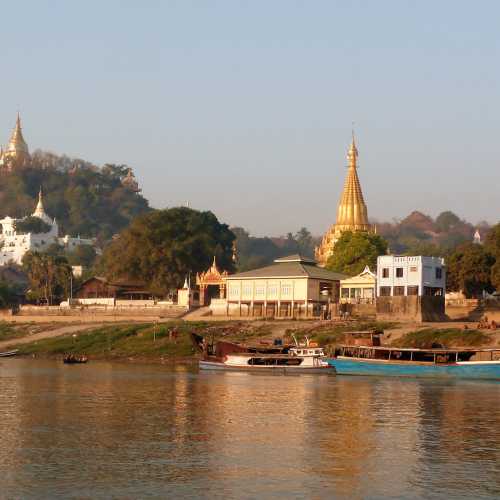 Sagaing Riverbank