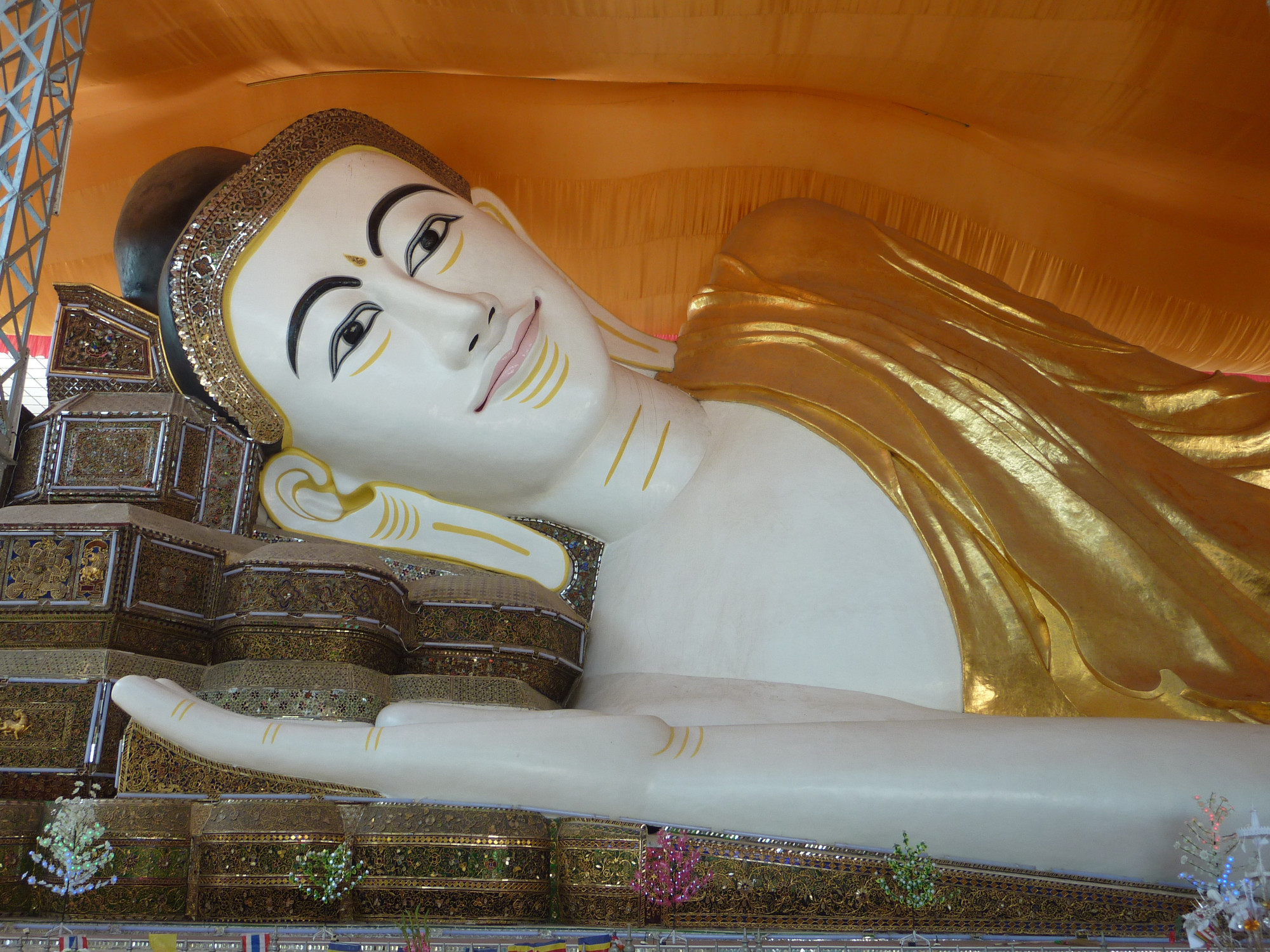 Reclining Buddha