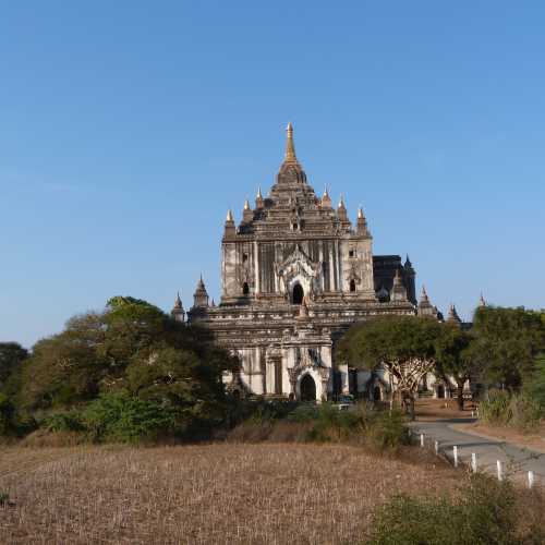 Thatbyinnu Temple, Myanmar Burma