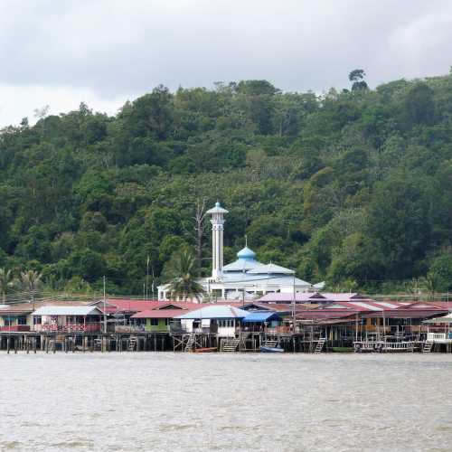 Kampung Ayer, Бруней