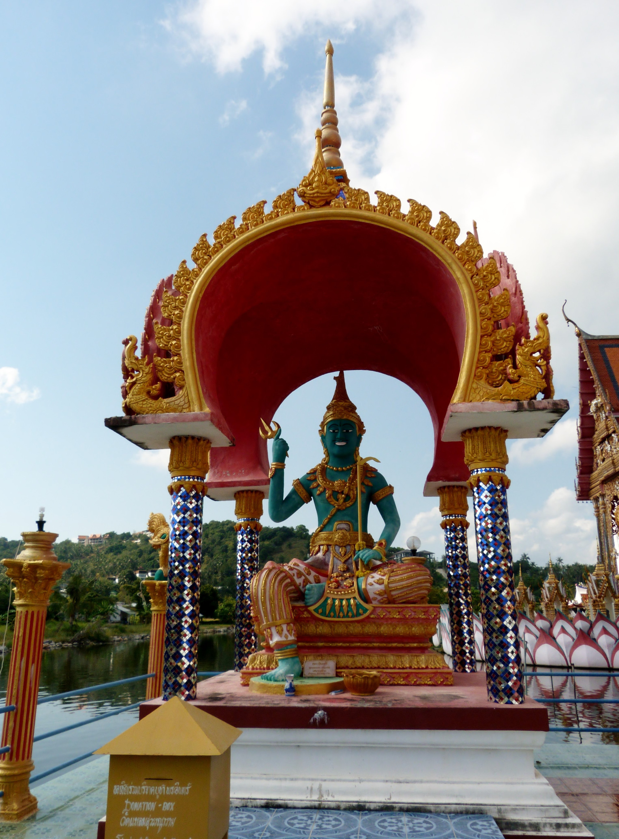 Wat Plai Laem, Thailand